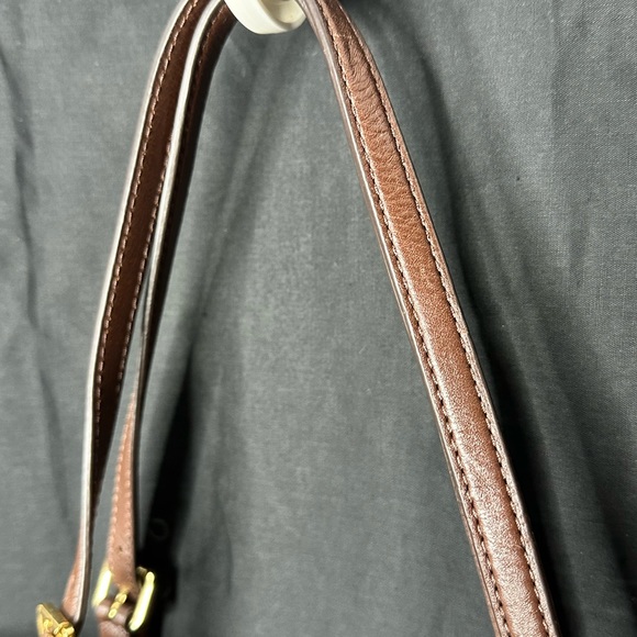 Michael Kors Women's Jet Set Shoulder Medium Tote Handbag Purse Tan W/Pocket - Picture 4 of 10